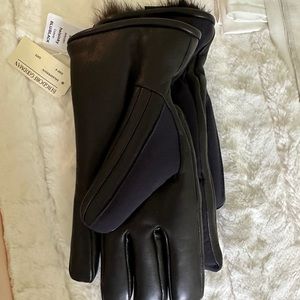 Leather and fur lined Bergdorf’s Goodman men’s gloves